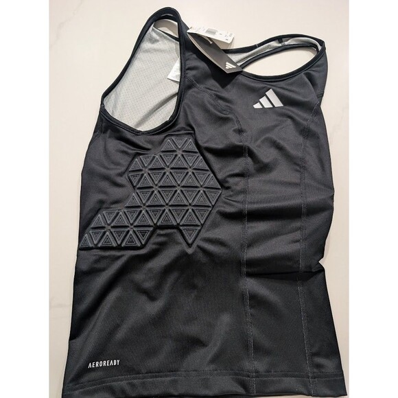 Adidas Basketball Padded Aeroready Tank Shirt Men's Medium NWT $80 Black IM3592 - Picture 1 of 4